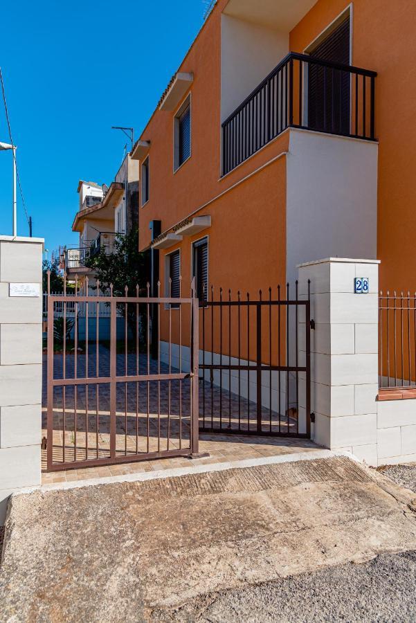 דירות סנטה קרוצ'ה קמרינה Casa Angela מראה חיצוני תמונה